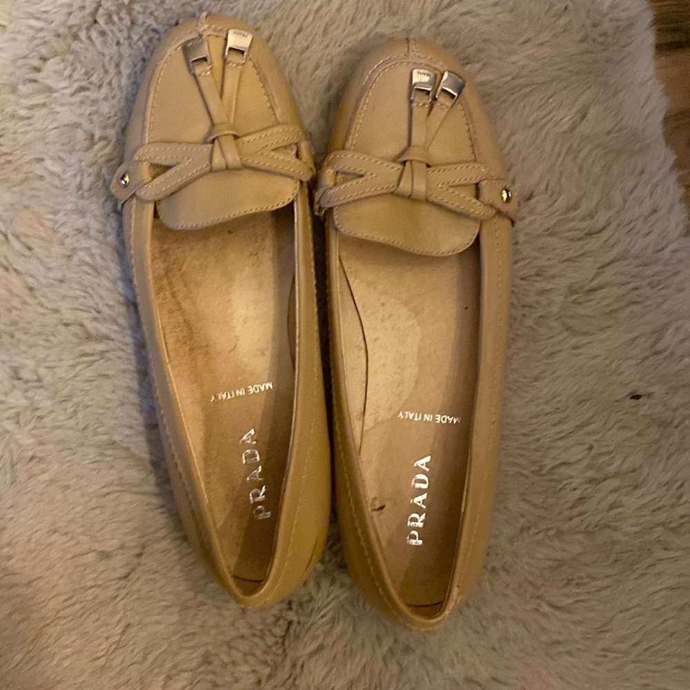 Gorgeous Prada Flats 💕